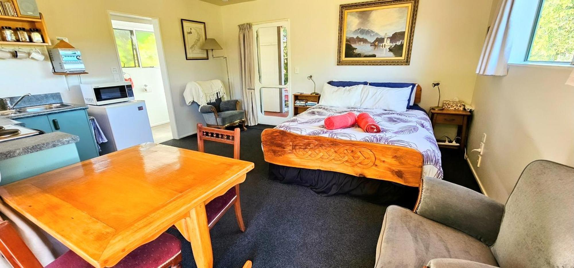 Waterwheel Cottage Upper Moutere Exterior photo