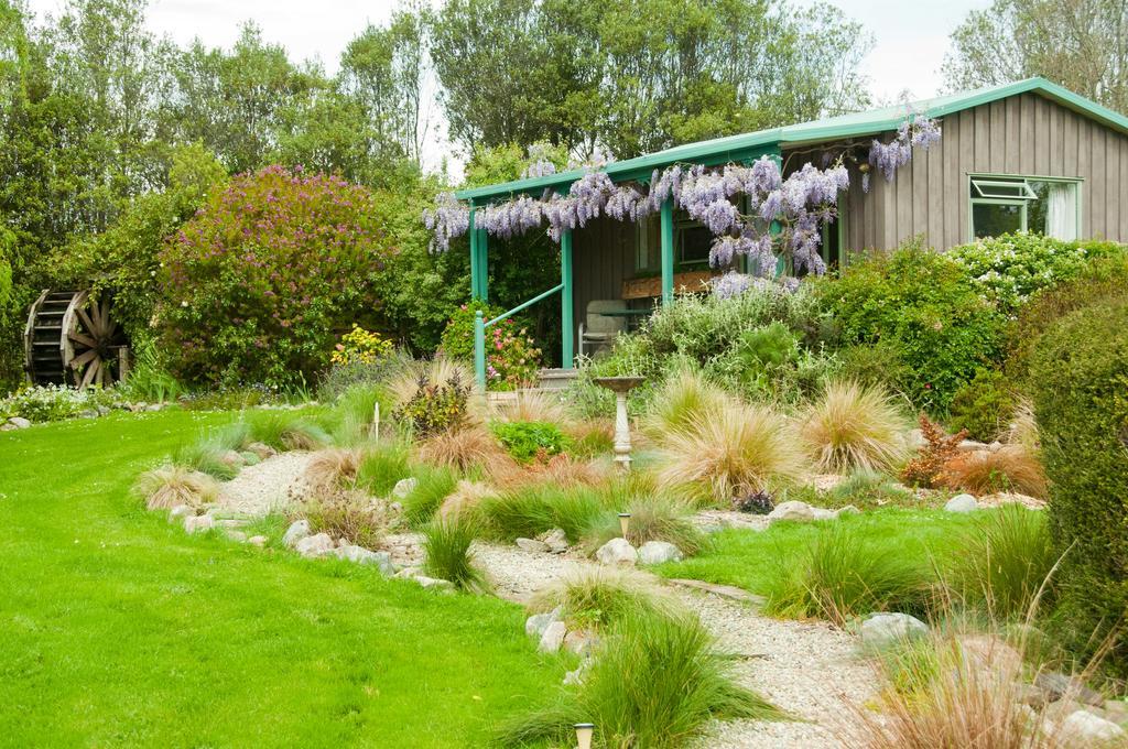 Waterwheel Cottage Upper Moutere Exterior photo