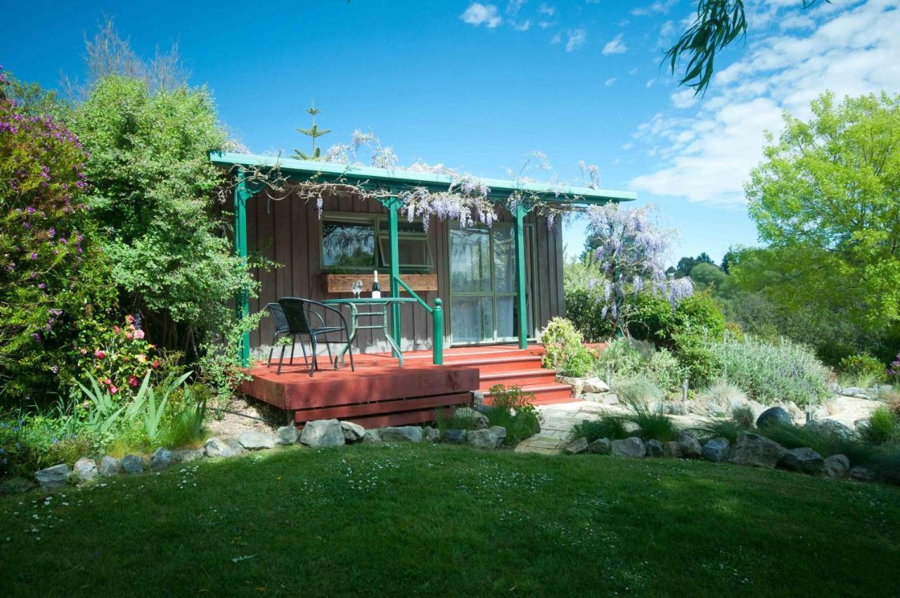 Waterwheel Cottage Upper Moutere Exterior photo